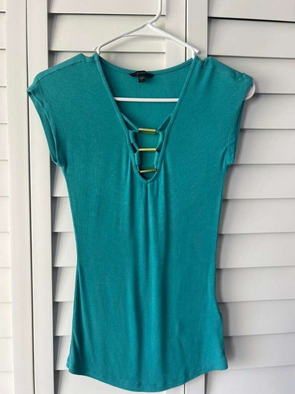 Guess Teal Ribbed V-Neck Top w/ Gold Detail Size S Y2K Chic